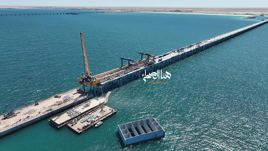 الميناء الفوسفاطي الجديد بالعيون