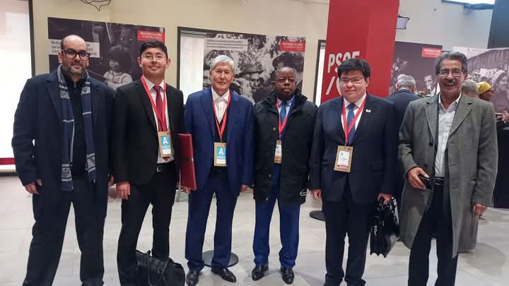 حركة صحراويون من أجل السلام ترحب بقبول طلبها كعضو مراقب في الاشتراكية الدولية