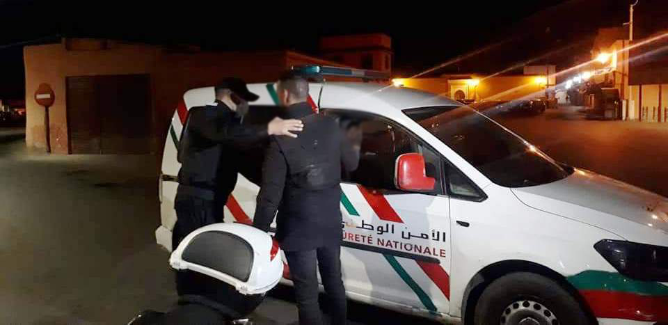 توقيف نجل “فين أوا غادي” رفقة عضو مجلس منتخب بطانطان لهذا السبب..